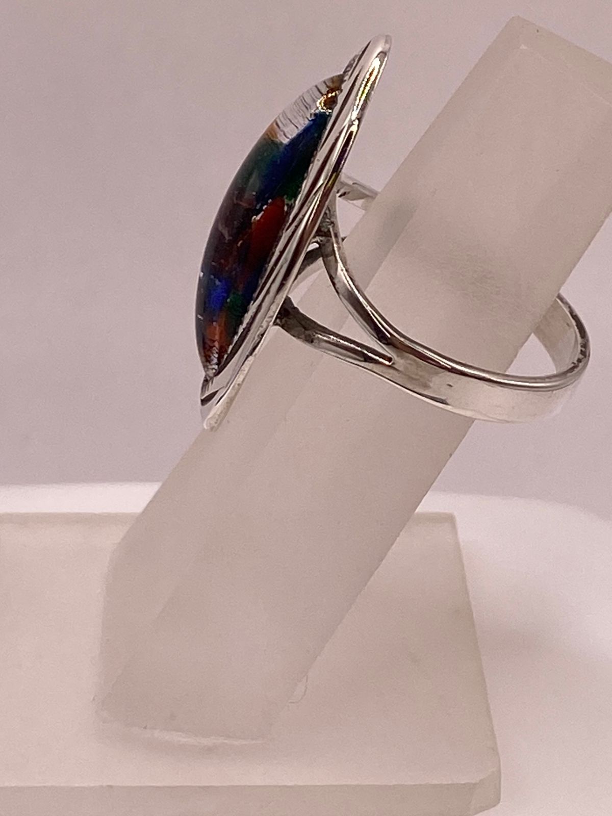 Anillo de Plata Ley 925 con Vidrio Dicroico Artístico, sello de autenticidad Plata Ley .925