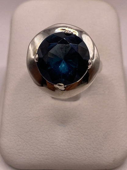 Anillo de Plata Ley 925 con Zirconia Azul Zafiro, vista frontal