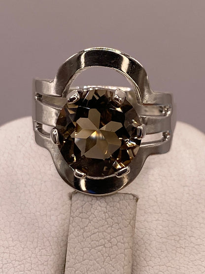 Anillo de Plata Ley 925 con Zirconia Color Champagne, sello de autenticidad Plata Ley .925