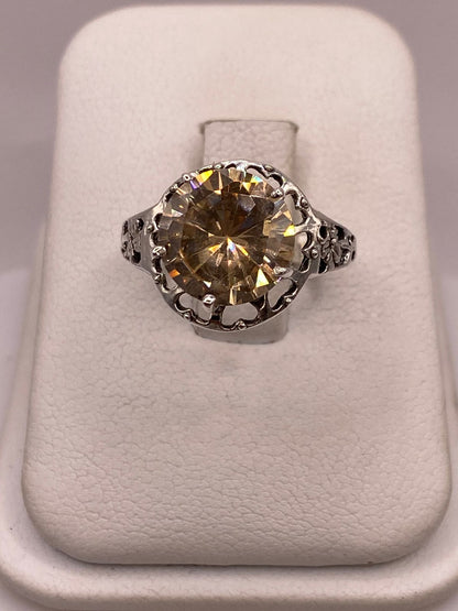 Anillo de Plata Ley 925 con Zirconia Color Champagne, vista frontal