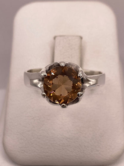 Anillo de Plata Ley 925 con Zirconia Color Champagne, vista frontal