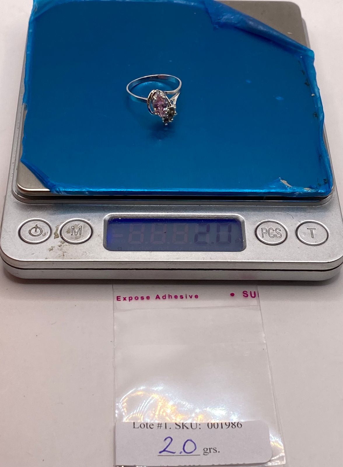Anillo de Plata Ley 925 con Zirconia Rosa Corte Marquesa, peso en gramos (báscula)