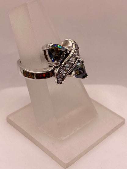 Anillo de Plata Ley 925 con Zirconias Trillon Oscuras, Ópalo de Fuego y Zirconias, vista frontal