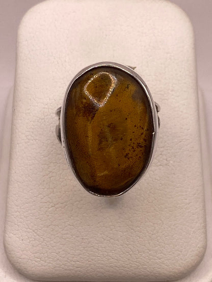 Anillo de Plata Ley 950 con Ámbar Natural, vista de detalle