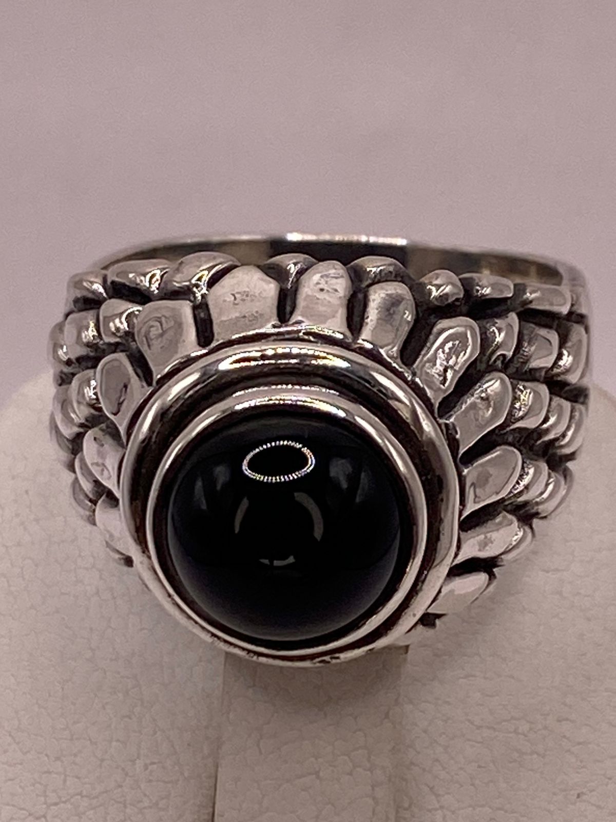 Anillo de Plata Ley 950 con Ónix Negro, sello de autenticidad Plata Ley .925