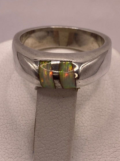 Anillo de Plata Ley 950 con Ópalo de Fuego, sello de autenticidad Plata Ley .925