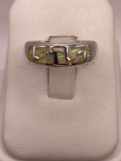 Anillo de Plata Ley 950 con Ópalo de Fuego, vista de detalle