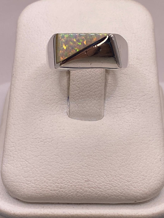 Anillo de Plata Ley 950 con Ópalo de Fuego Geométrico — vista lateral