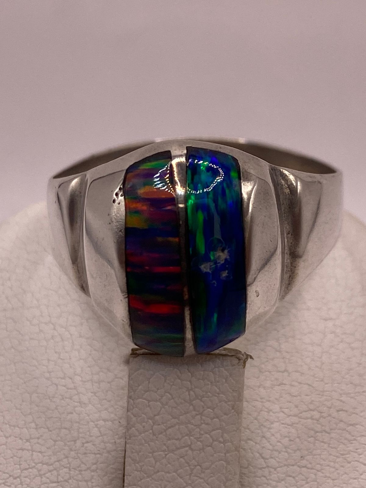 Anillo de Plata Ley 950 con Ópalo de Fuego Multicolor, sello de autenticidad Plata Ley .925
