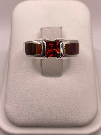 Anillo de Plata Ley 950 con Ópalo de Fuego Multicolor y Zirconia Naranja, vista de detalle