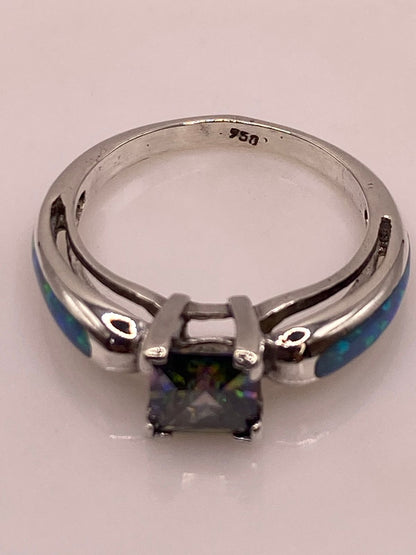 Anillo de Plata Ley 950 con Ópalo de Fuego y Zirconia, sello de autenticidad Plata Ley .925