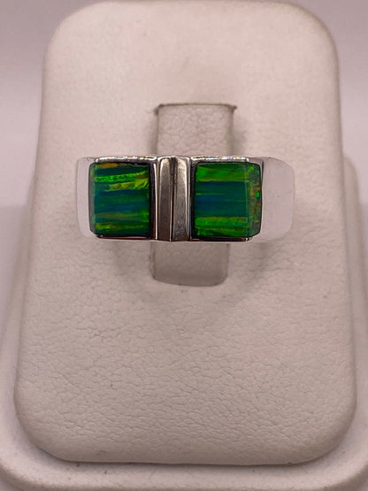 Anillo de Plata Ley 950 con Ópalo Iridiscente, vista frontal
