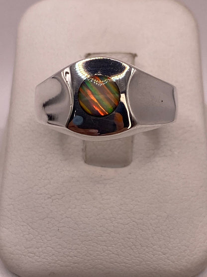 Anillo de Plata Ley 950 con Ópalo Iridiscente — ángulo diagonal
