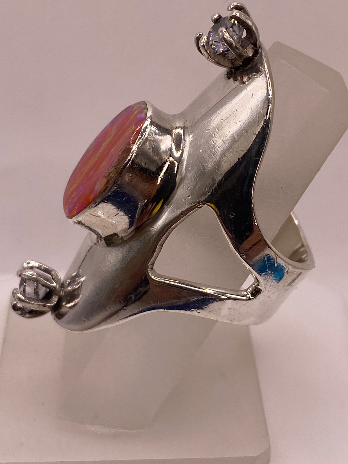 Anillo de Plata Ley 950 con Ópalo Multicolor, sello de autenticidad Plata Ley .925