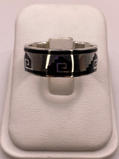 Anillo de Plata .925 con Obsidiana y Greca Prehispánica — vista lateral
