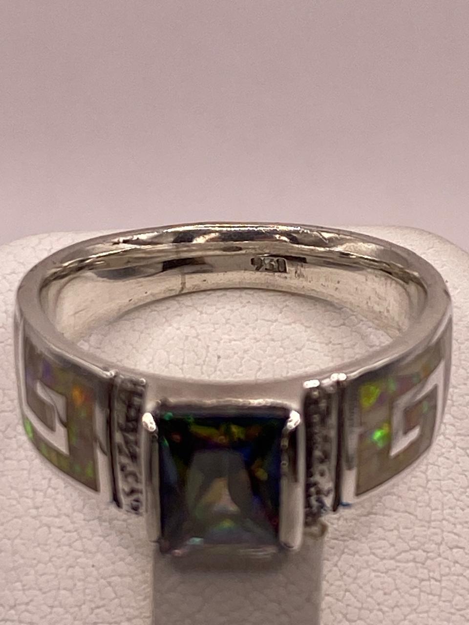 Anillo de Plata .950 con Ópalo de Fuego y Zirconia Diseño Greca Elegante , sello de autenticidad Plata Ley .925