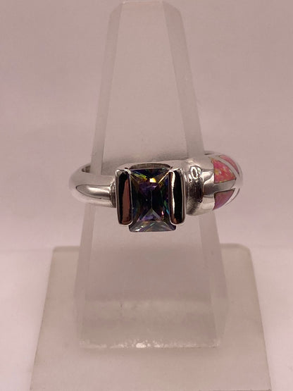 Anillo de Plata .950 con Zirconia Multicolor y Ópalo de Fuego Rosa Diseño Abierto Moderno — ángulo diagonal