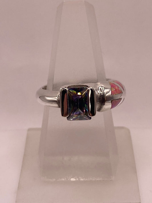 Anillo de Plata .950 con Zirconia Multicolor y Ópalo de Fuego Rosa Diseño Abierto Moderno — ángulo diagonal