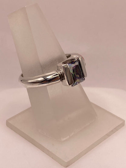 Anillo de Plata .950 con Zirconia Multicolor y Ópalo de Fuego Rosa Diseño Abierto Moderno, vista de detalle