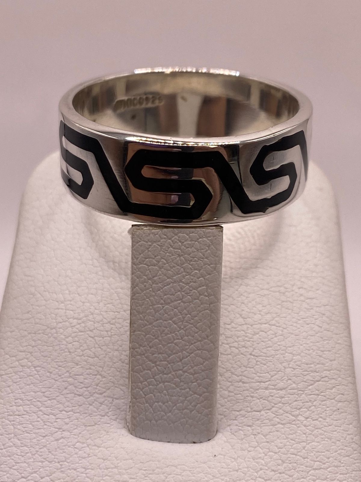 Anillo de Plata .925 con Greca Prehispánica, sello de autenticidad Plata Ley .925