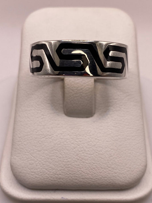 Anillo de Plata .925 con Greca Prehispánica — vista lateral