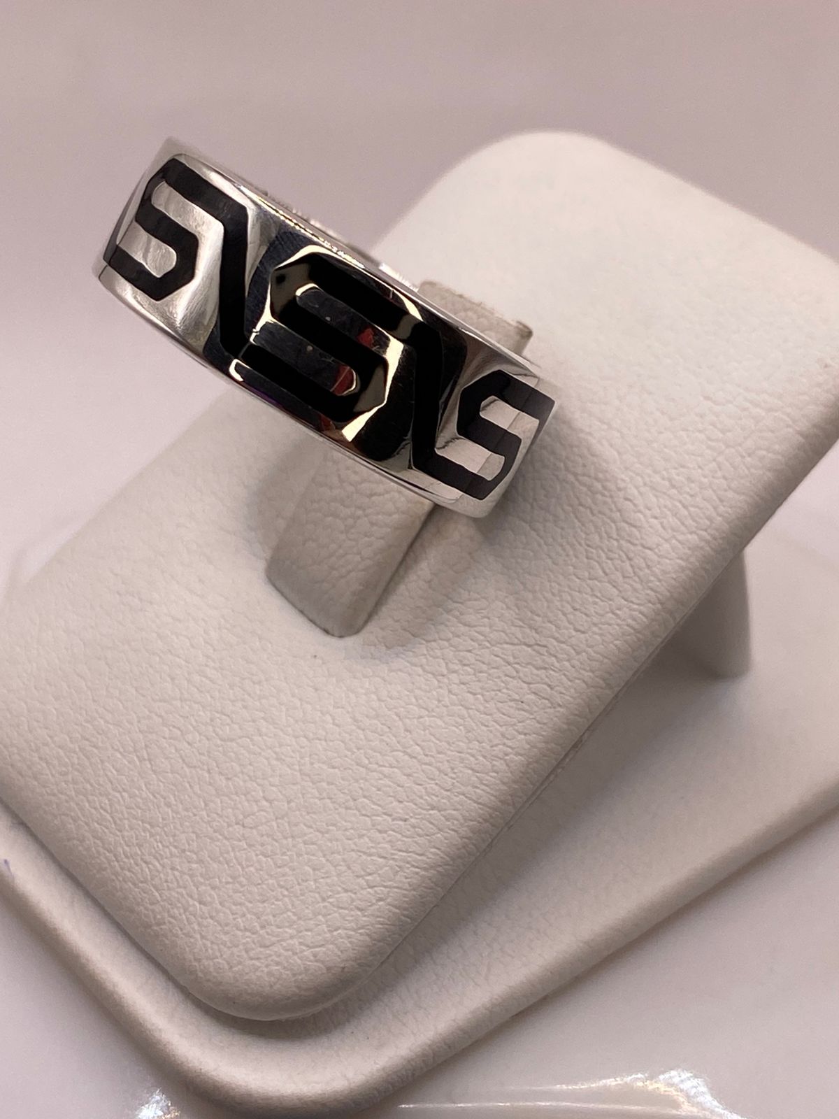 Anillo de Plata .925 con Greca Prehispánica, vista frontal