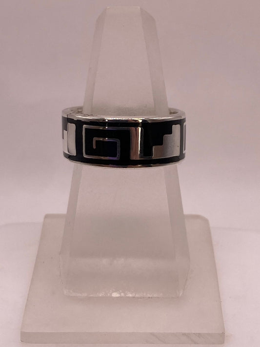 Anillo de Plata .925 con Obsidiana y Greca Prehispánica — vista lateral
