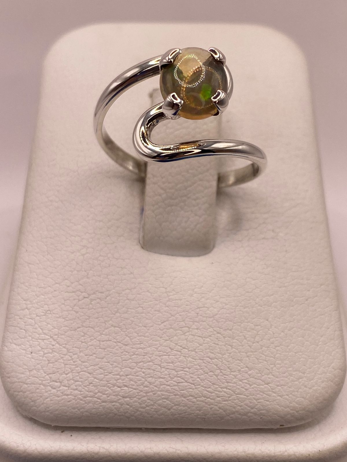 Anillo de Plata 925 con Ópalo de Fuego, vista frontal