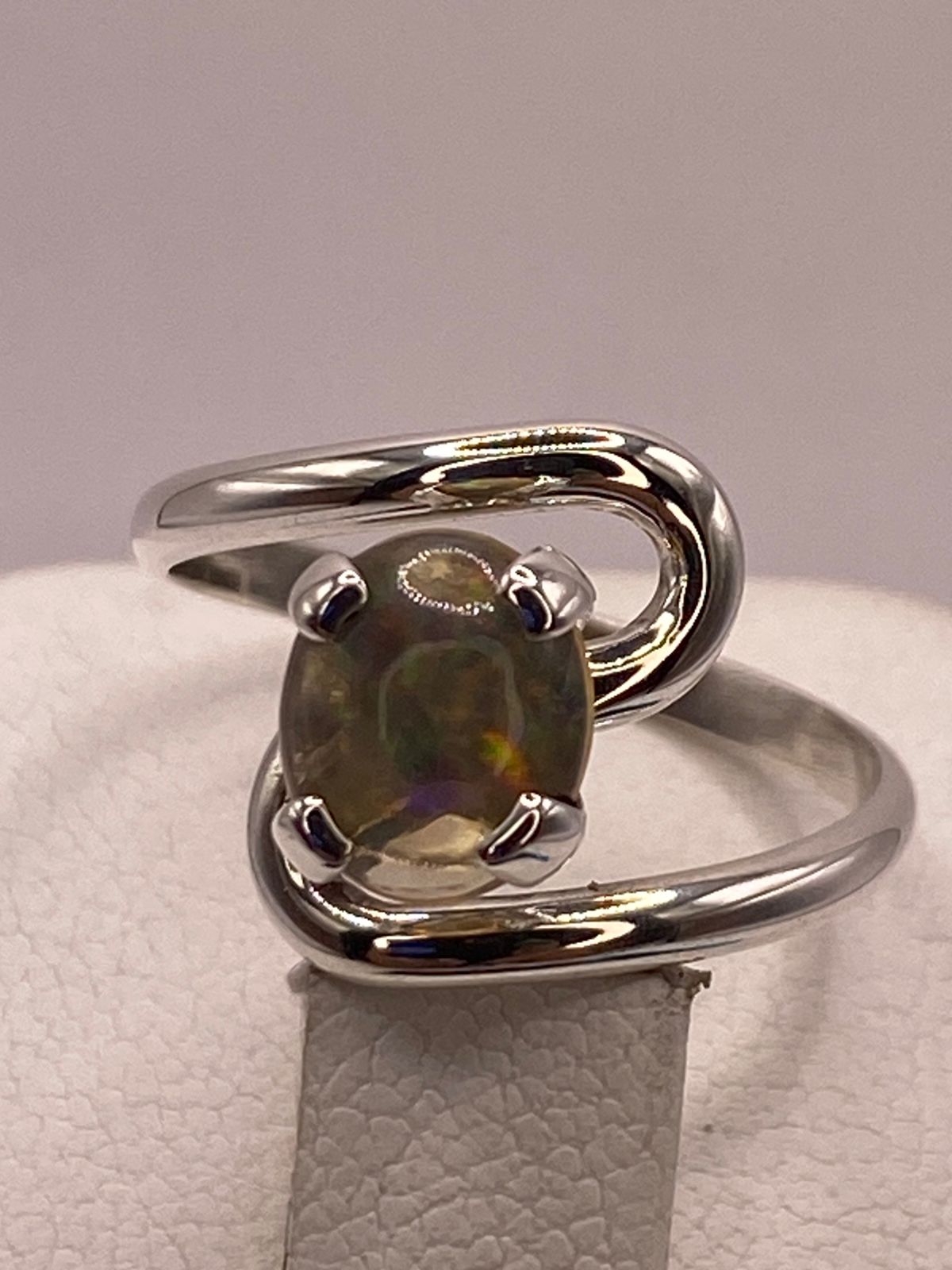 Anillo de Plata 925 con Ópalo de Fuego, sello de autenticidad Plata Ley .925