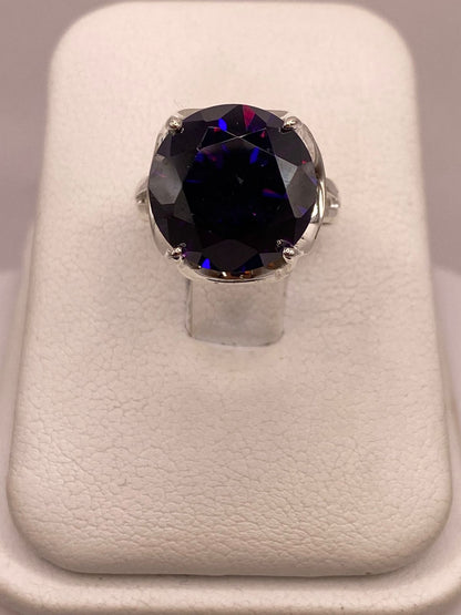 Anillo de Plata 925 con Zirconia Morada, vista posterior
