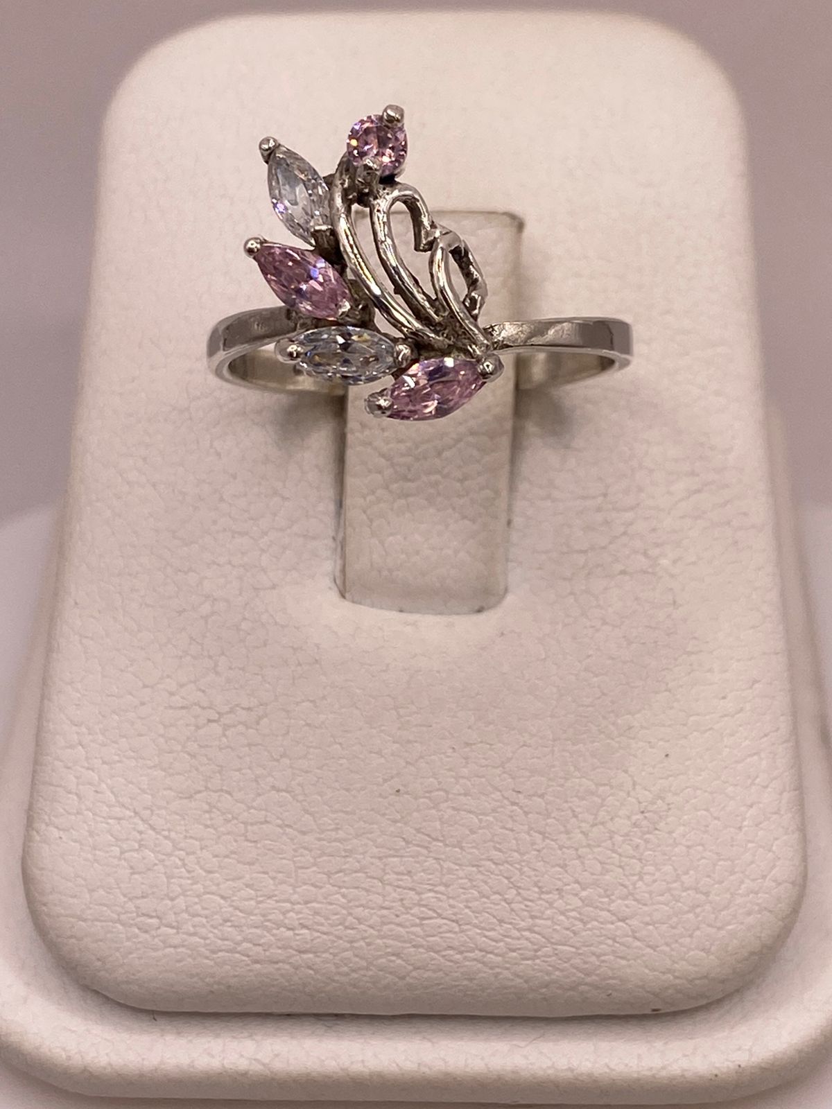 Anillo de Plata 925 con Zirconias Rosas y Blancas, Diseño Floral Abstracto, sello de autenticidad Plata Ley .925