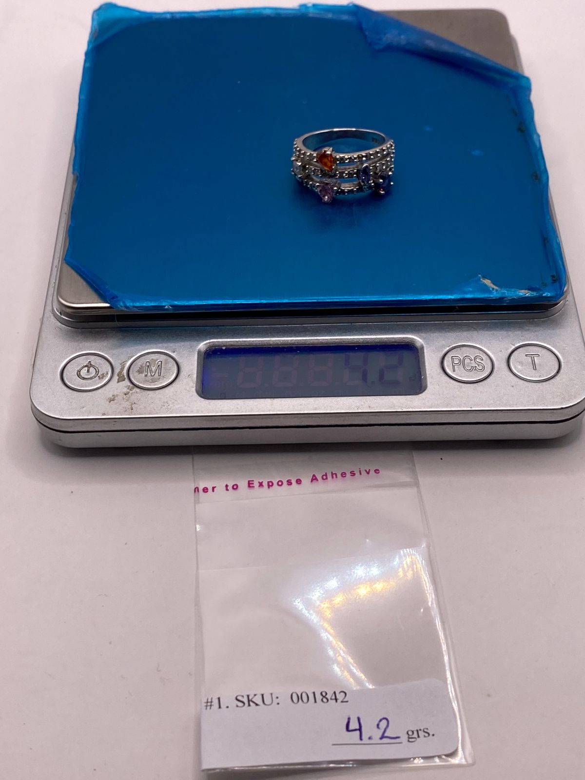 Anillo de Plata 925 con Zirconias Multicolor Diseño Triple Banda Elegante, peso en gramos (báscula)