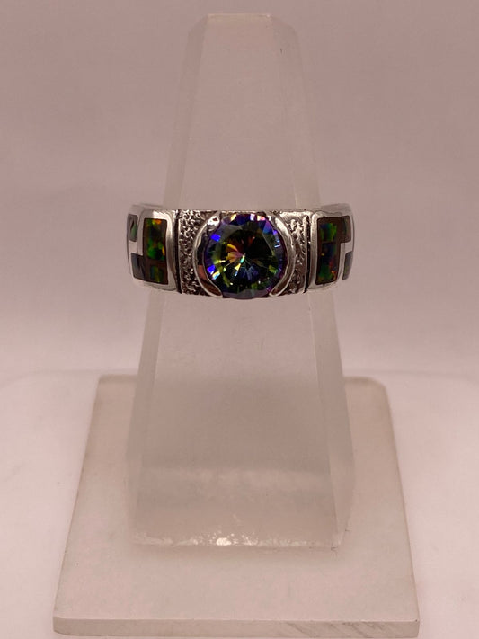 Anillo de Plata .950 con Ópalo de Fuego y Zirconia Multicolor Diseño Greca — ángulo diagonal