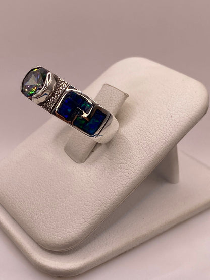 Anillo de Plata .950 con Ópalo de Fuego y Zirconia Multicolor Diseño Greca, vista frontal