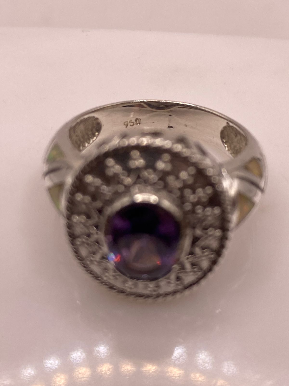 Anillo de Plata .950 con Zirconia Violeta y Ópalo de Fuego Diseño Real, sello de autenticidad Plata Ley .925