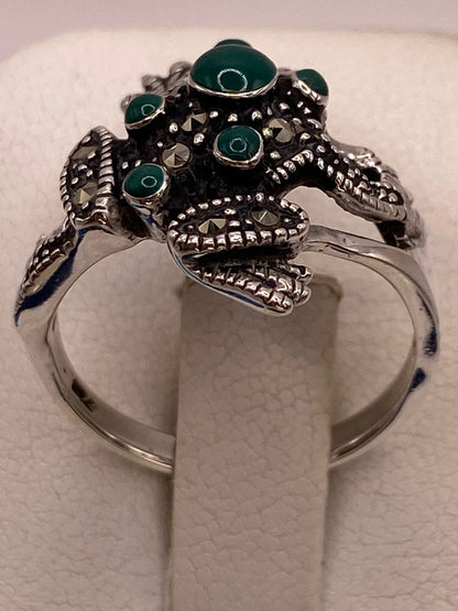 Anillo Sapo Vintage con Marquesitas y Piedras Verdes en Plata Ley 925, vista posterior