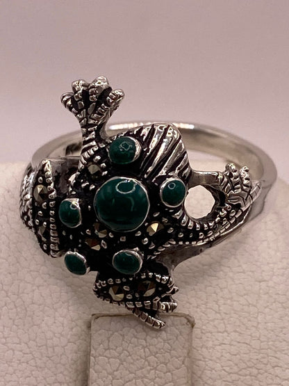 Anillo Sapo Vintage con Marquesitas y Piedras Verdes en Plata Ley 925