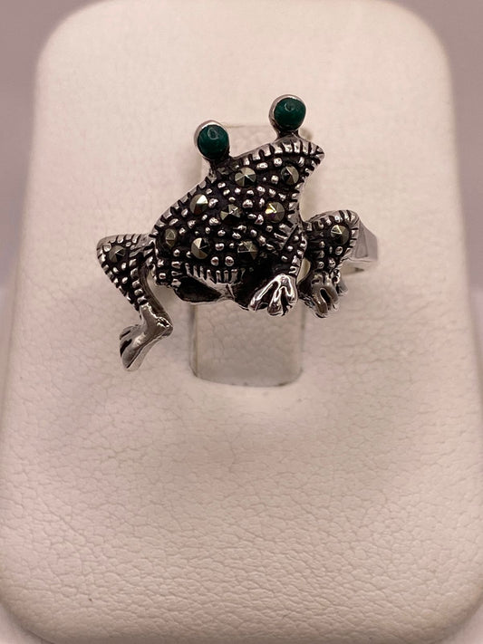 Anillo Sapo Vintage con Marquesitas en Plata Ley 925, vista frontal