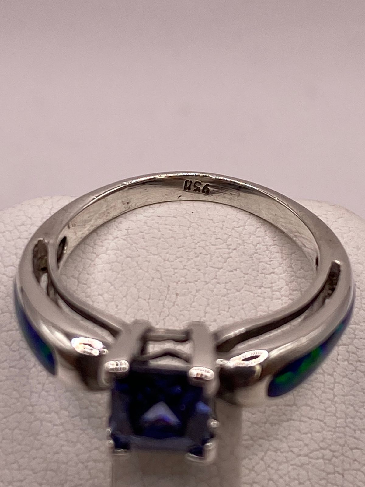 Anillo Soliratio de Plata Ley 950 con Ópalo de Fuego y Zirconia, sello de autenticidad Plata Ley .925