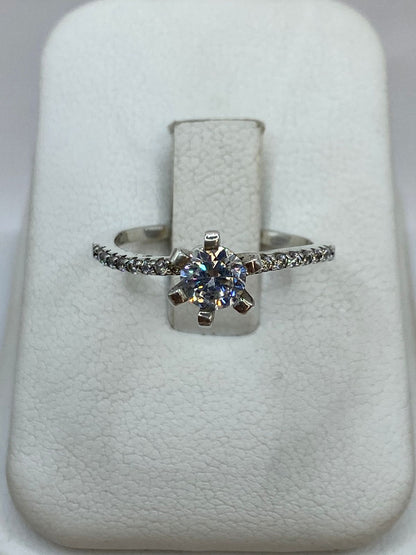 Anillo Solitario Clásico con Zirconia en Plata 925 — imagen 9