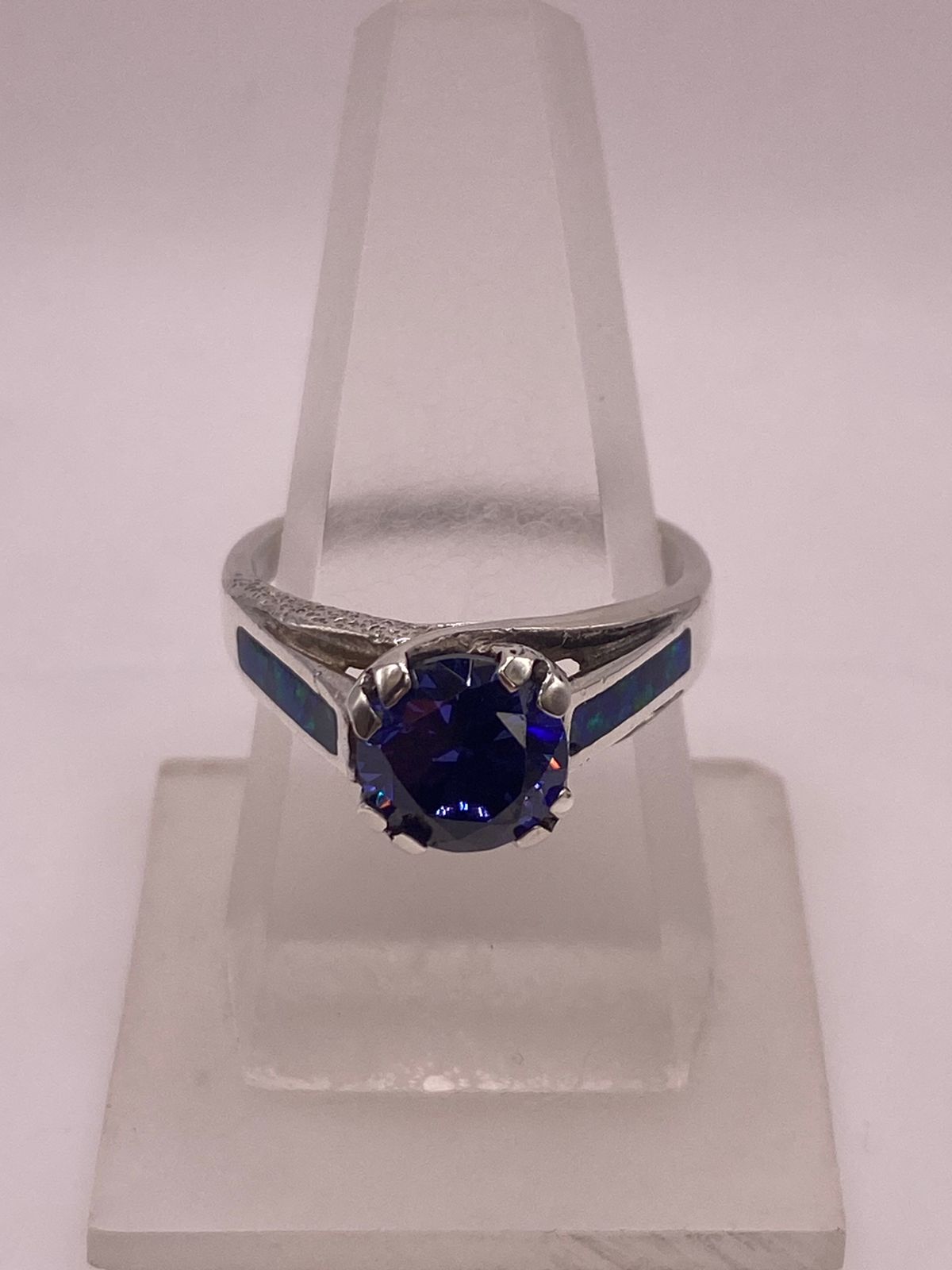 Anillo Solitario Ópalo Azul & Zirconia Tanzanita Plata 950, vista lateral