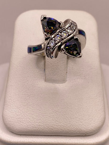 Anillo Solitario de Plata Ley 925 con Ópalo de Fuego y Zirconia, vista frontal
