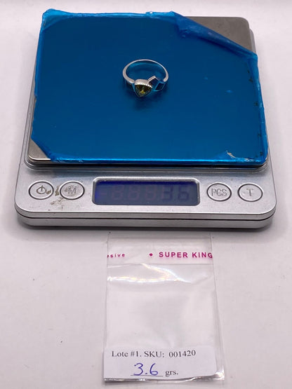 Anillo Solitario de Plata Ley 950 con Ópalo de Fuego Multicolor y Zirconia Amarilla, peso en gramos (báscula)