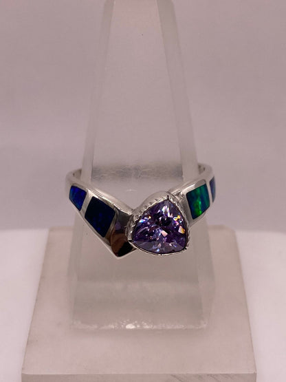 Anillo Solitario de Plata Ley 950 con Ópalo de Fuego y Zirconia — ángulo diagonal
