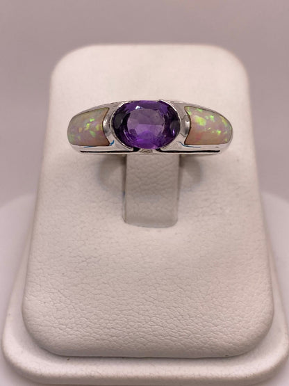 Anillo Solitario de Plata Ley 950 con Ópalo de Fuego y Zirconia, vista de detalle