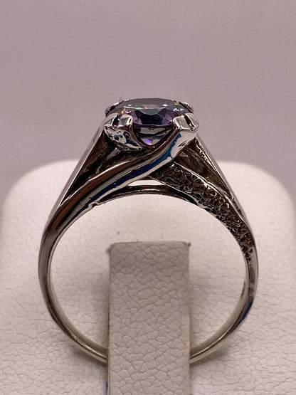 Anillo Solitario de Plata Ley 950 con Ópalo de Fuego y Zirconia Multicolor, vista frontal