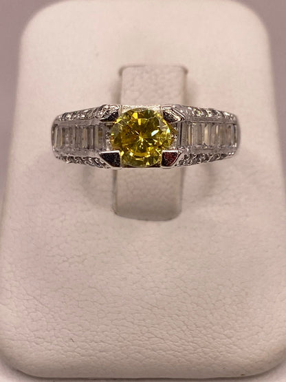 Anillo Solitario de Zirconia Amarilla Plata Ley 925, vista frontal