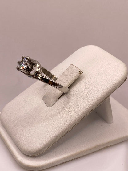 Anillo Solitario de Zirconia Blanca en Plata Ley 925, vista lateral