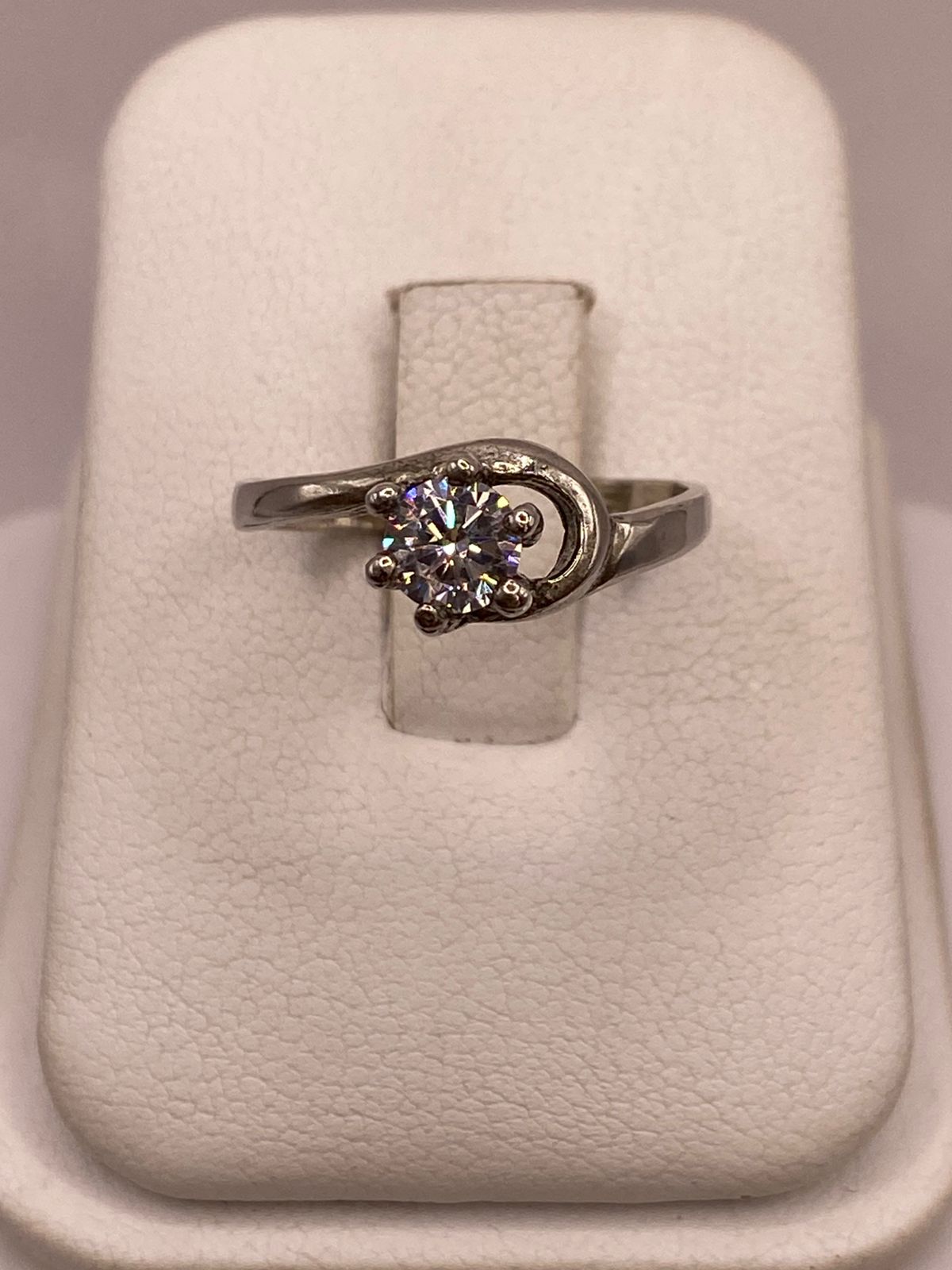 Anillo Solitario de Zirconia Blanca en Plata Ley 925 — imagen 9