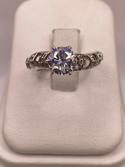 Anillo Solitario de Zirconia Blanca en Plata Ley 925 — detalle de acabado